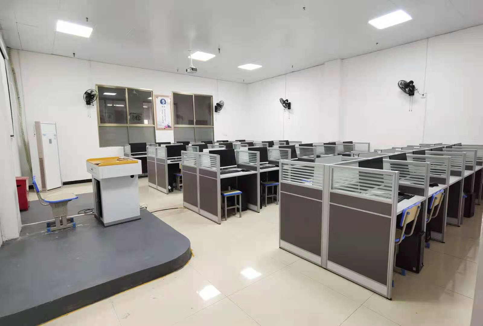 实训室三